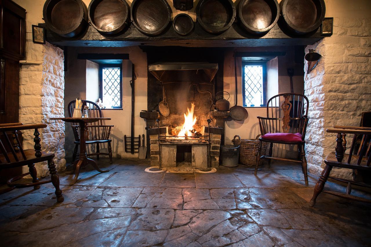 The Fleece Inn Bretforton Екстер'єр фото