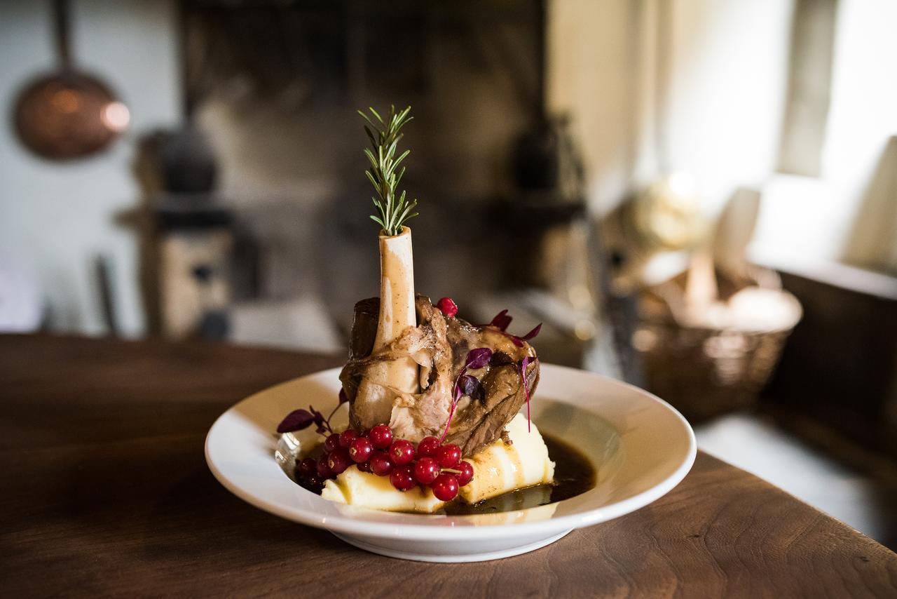 The Fleece Inn Bretforton Екстер'єр фото