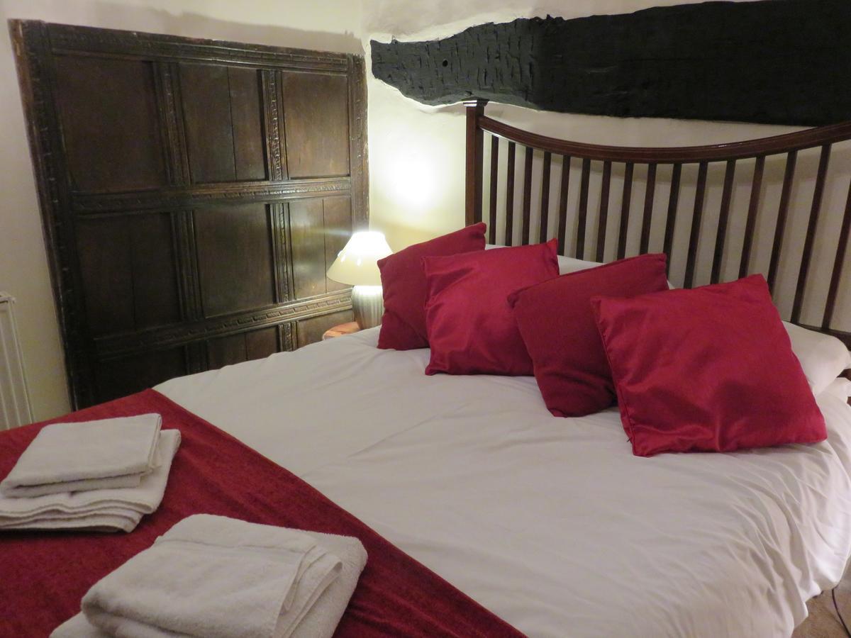 The Fleece Inn Bretforton Екстер'єр фото