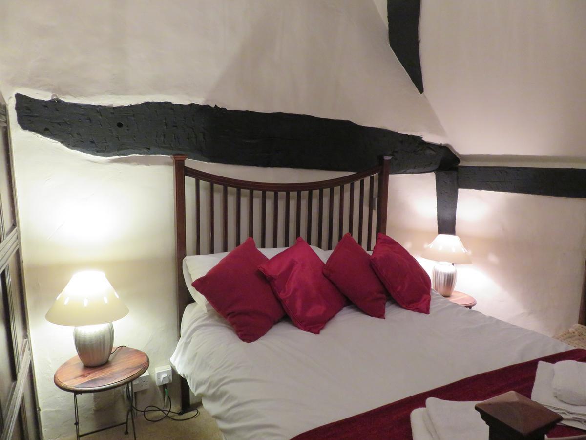 The Fleece Inn Bretforton Екстер'єр фото