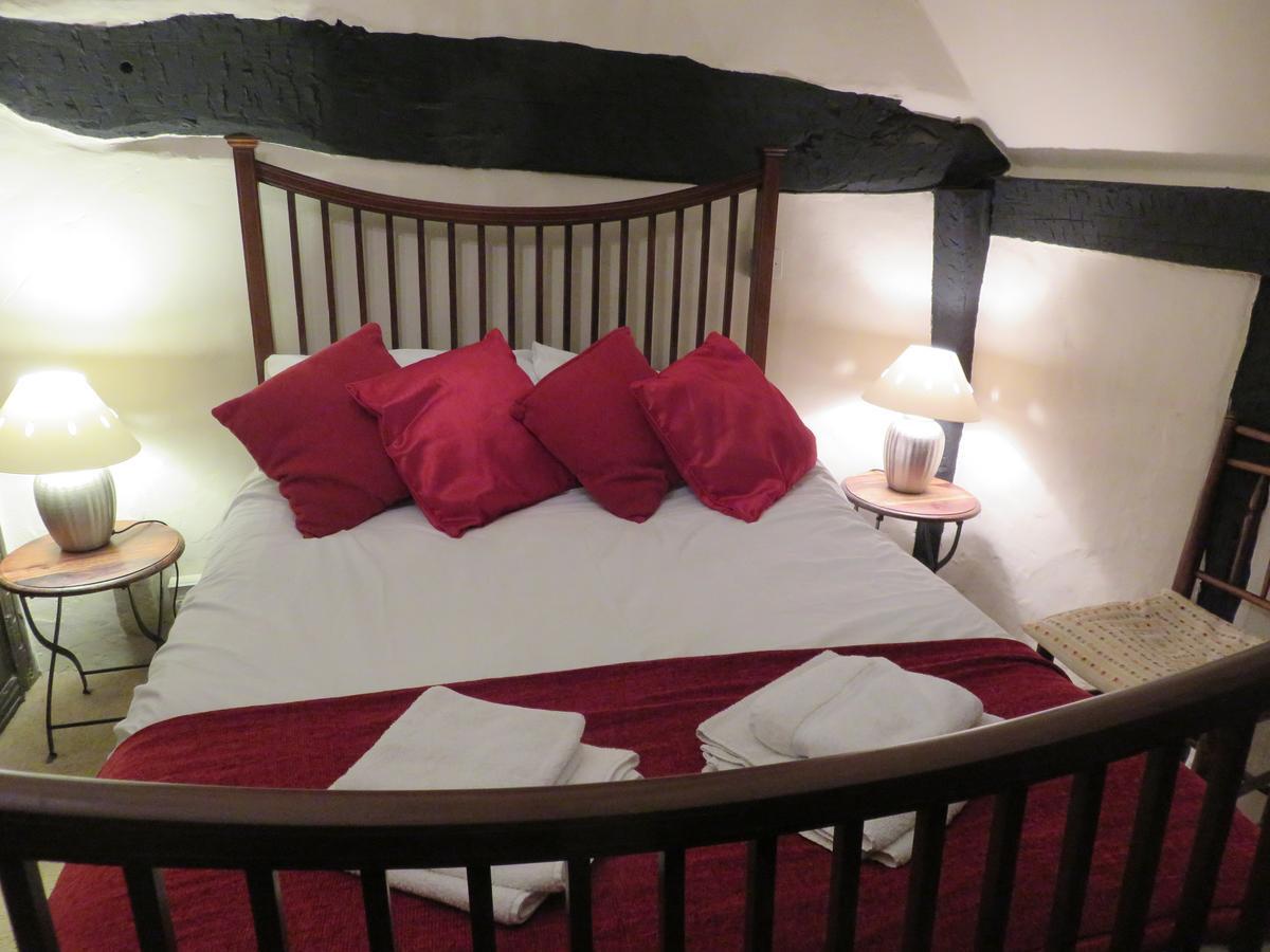 The Fleece Inn Bretforton Екстер'єр фото